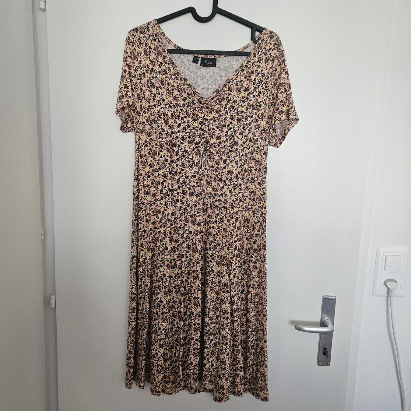Vestiti: Sommerkleid geblümt – Nuovo (secondo la descrizione) da Bern venduto da naaa000xci