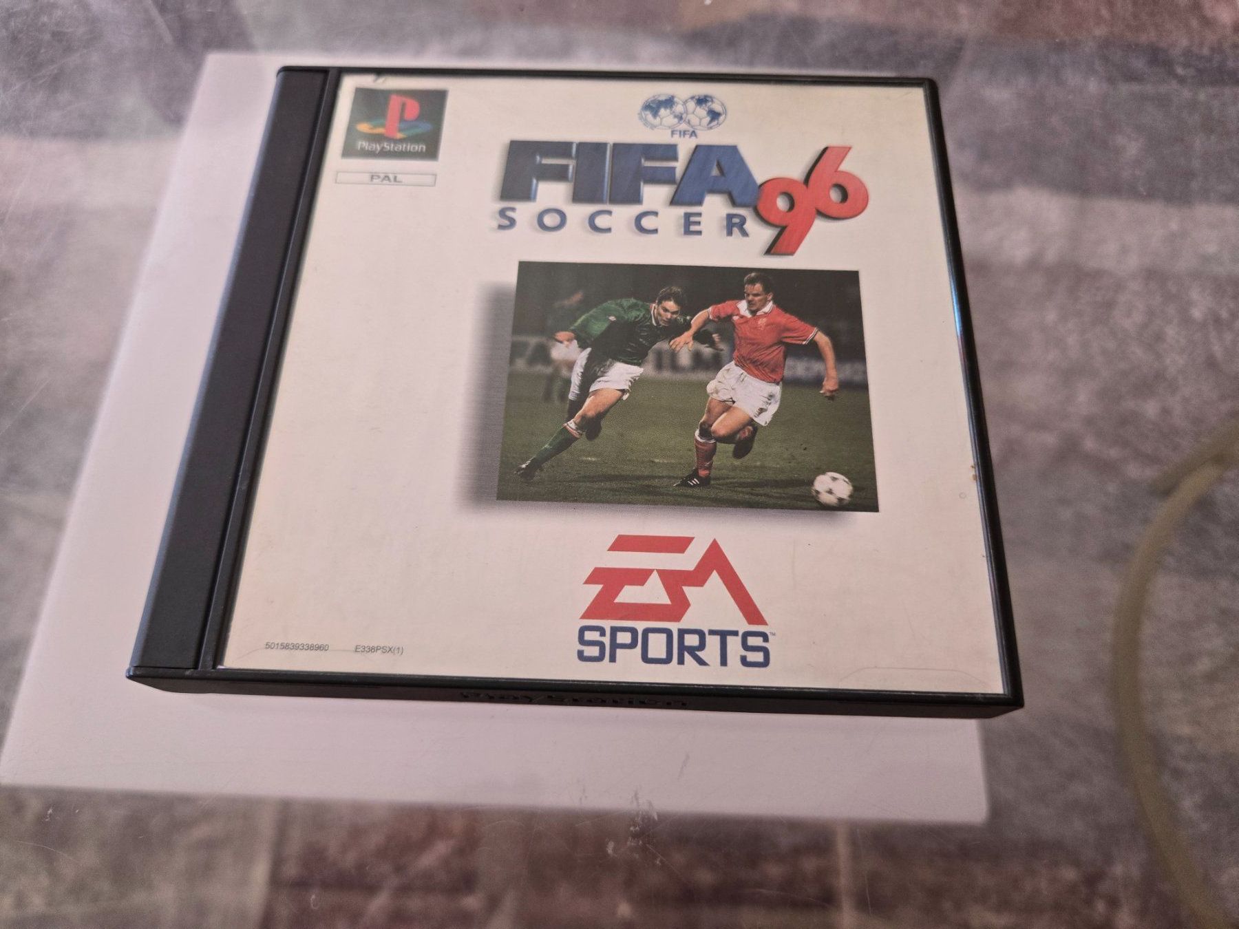 Giochi: FIFA 96 PS1 – Usato da Bussigny venduto da Kfdlt