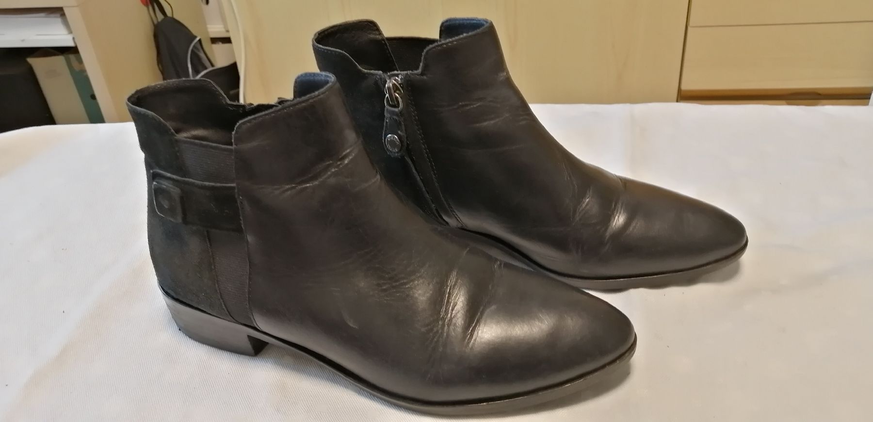 Geox Scarpe da donna: Geox Lederstiefeletten  (38.5) – Usato da Novazzano venduto da malu36