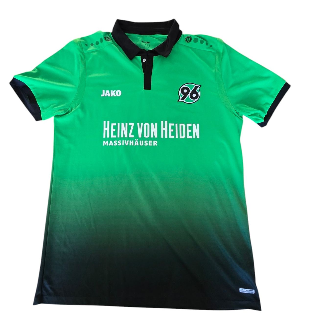 Jako Canottiere & Pantaloni: Hannover 96 | Schwegler | 2017/18 – Usato da Zollbrück venduto da MiKron 1