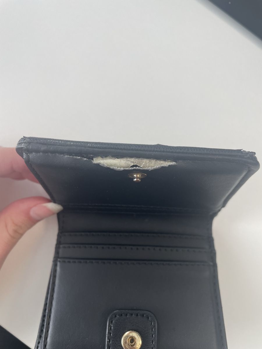 Guess Portamonete: Guess Portemonnaie - schwarz – Usato da Dierikon venduto da a.selinaaaa 5