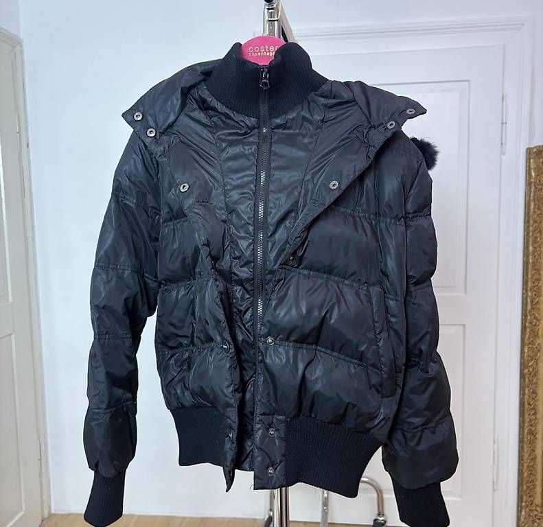 Giacche: vintage winterjacke – Usato da Sempach venduto da Soleil347 1