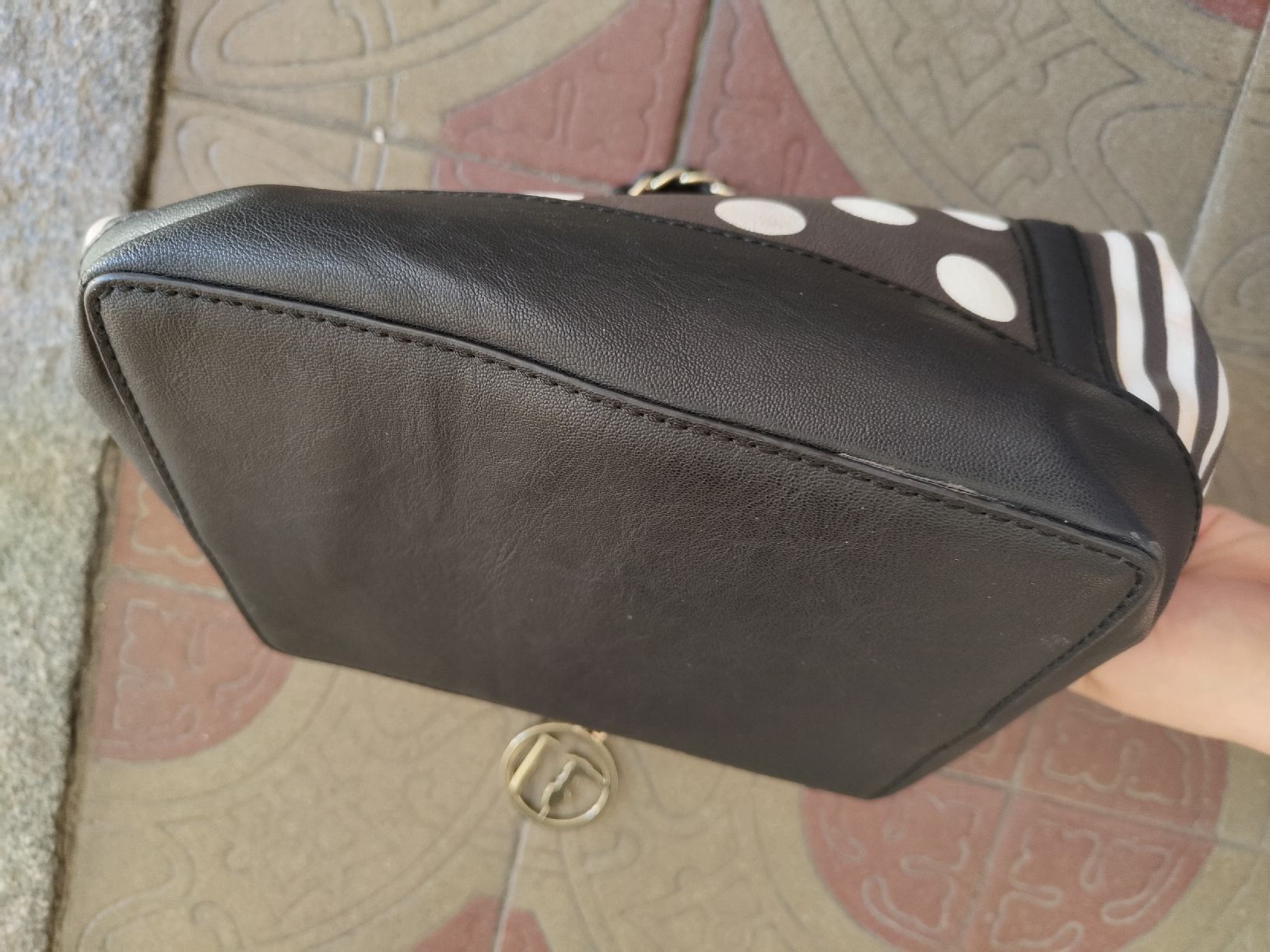 Trussardi Borse da donna: Borsa secchiello a pois e righe Trussardi Jeans e catena – Usato da Lugano venduto da mar_5j2q 5