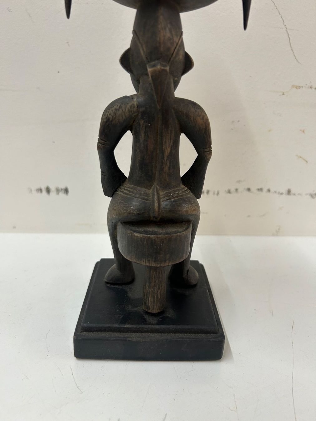 Figuren: antike afrikanische Holz-Figur Luba Kultur alter unbekannt – Gebraucht aus Zürich von Levelart 5