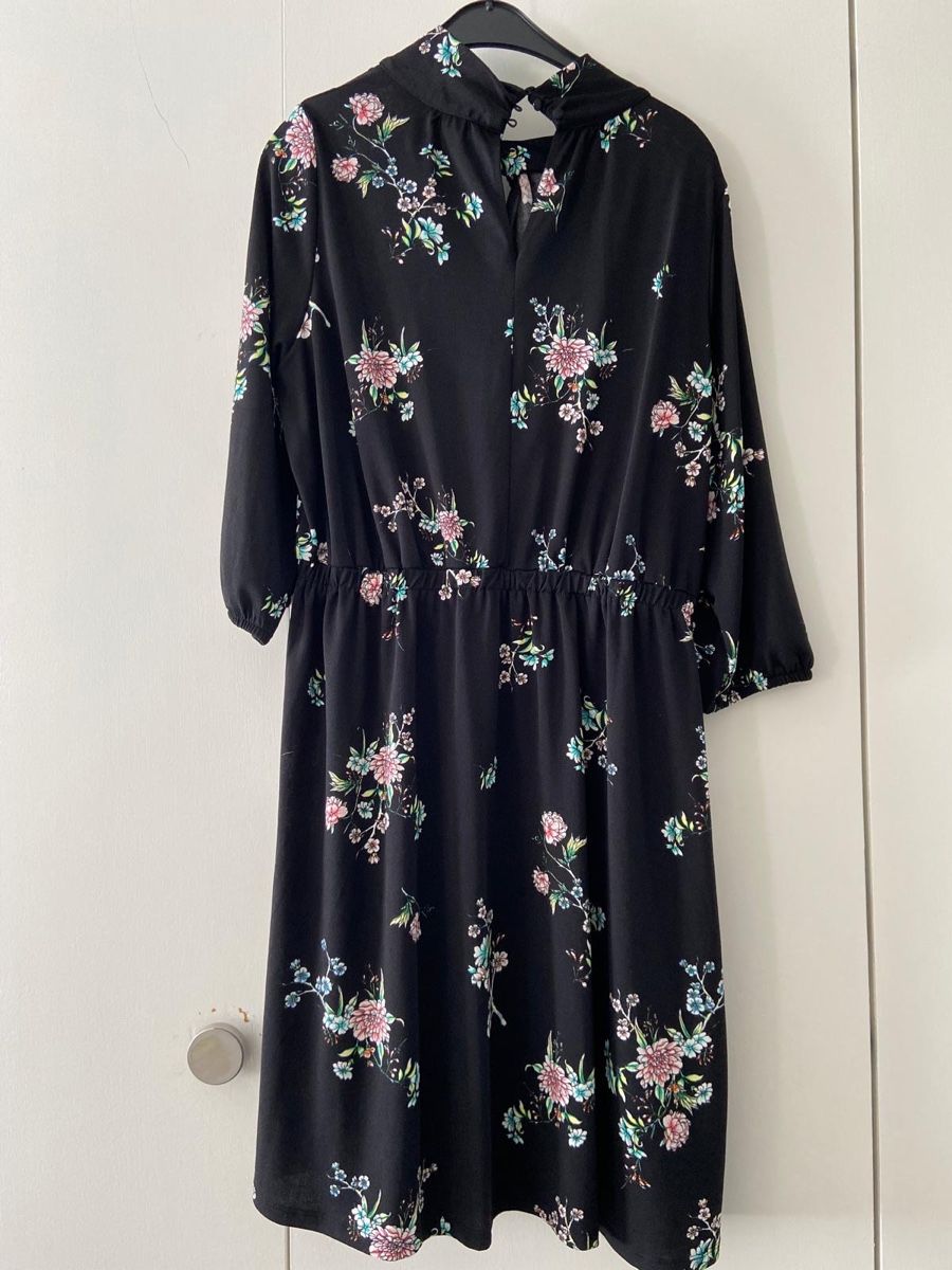 Kleider: Kleid Gr. L – Gebraucht aus Thalwil von Leo33x 1