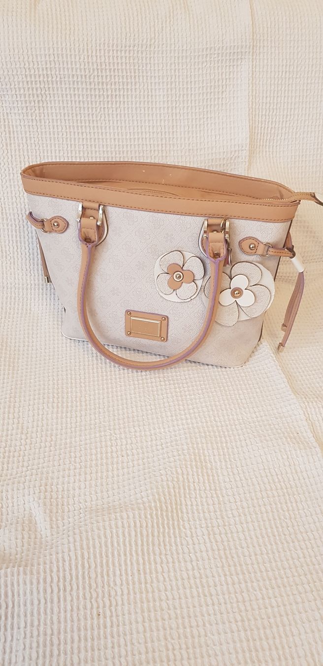 Guess Taschen für Damen: Guess Handtasche guter Zustand – Gebraucht aus Zürich von fiat72 5