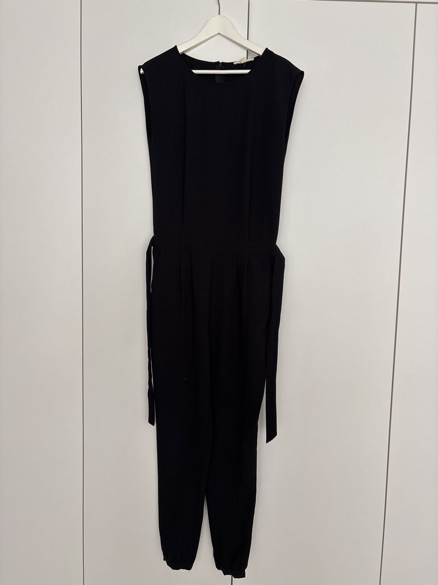 Esprit Tute: Jumpsuit schwarz Esprit – Usato da Buttisholz venduto da Melsan