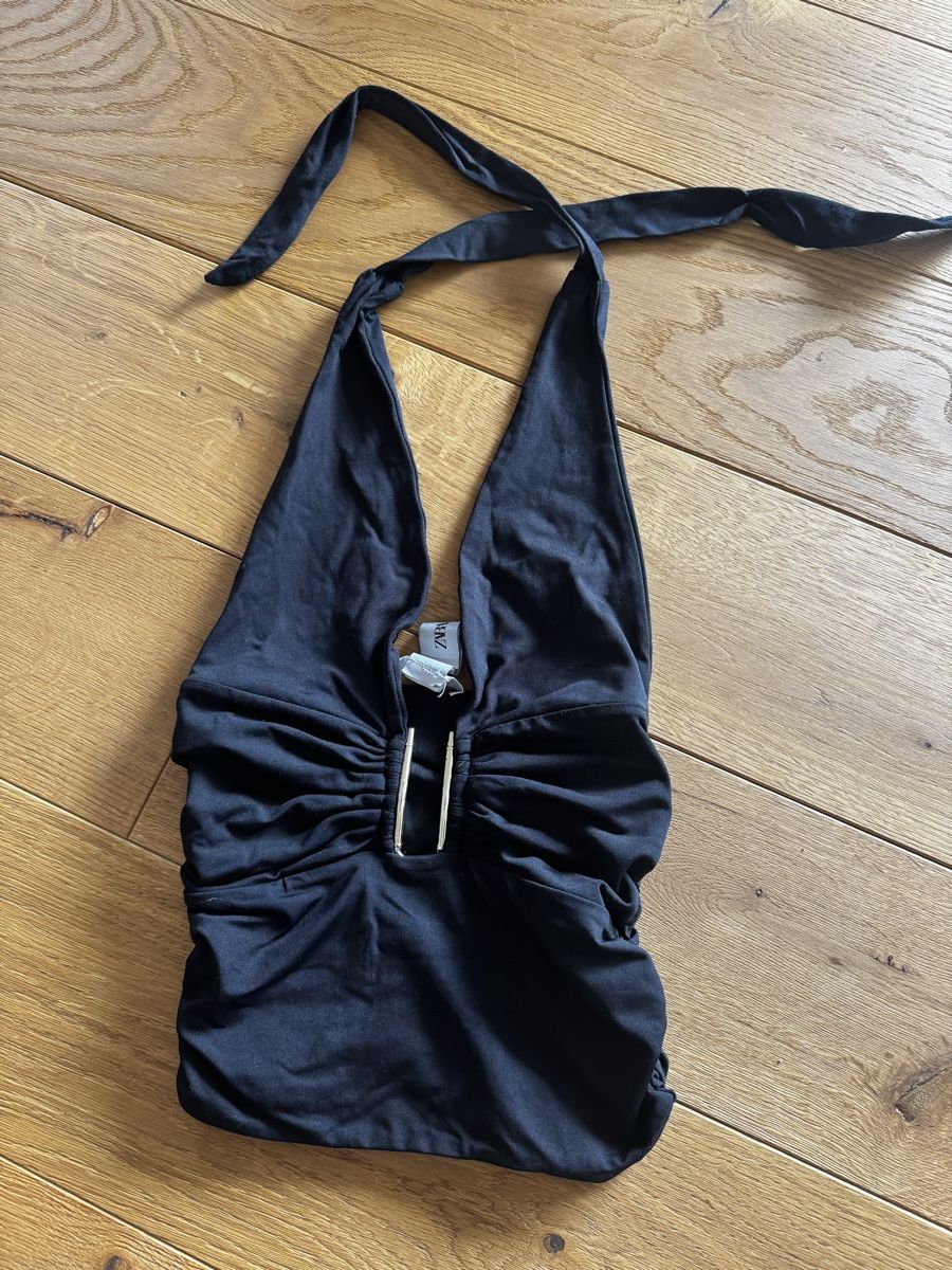 Zara Tops: Zara Neckholder Top – Gebraucht aus Schaan von kri_tsw8 1