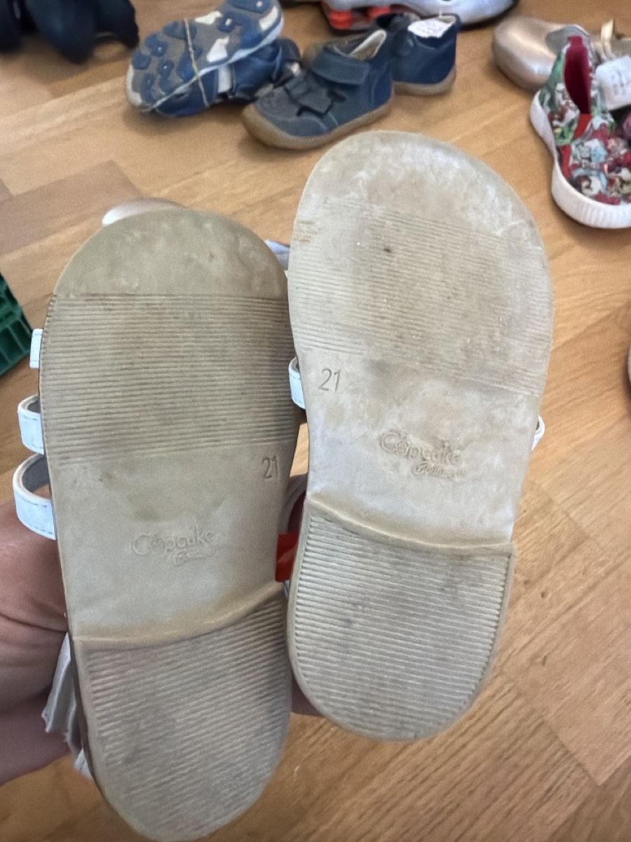 Scarpe per ragazze: sandalen gr 21 – Usato da Dietikon venduto da limi06 2
