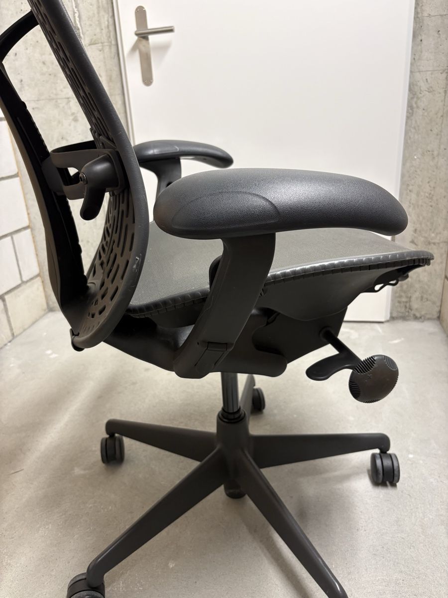 Chaises: Bürostuhl – D'occasion à Ostermundigen par qui_7dct 3