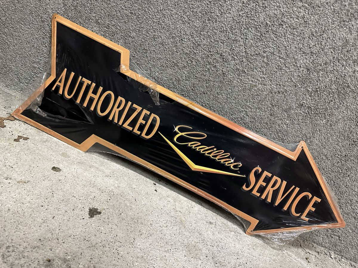 Schilder: Cadillac Service authorized pfeil – Neu (gemäss Beschreibung) aus Reinach AG von rares75