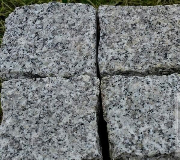 Pierres & tuiles: PFLASTERSTEINE/ GARTENSTEINE HELLGRAU – Neuf avec emballage d'origine à Azmoos par granit015 4