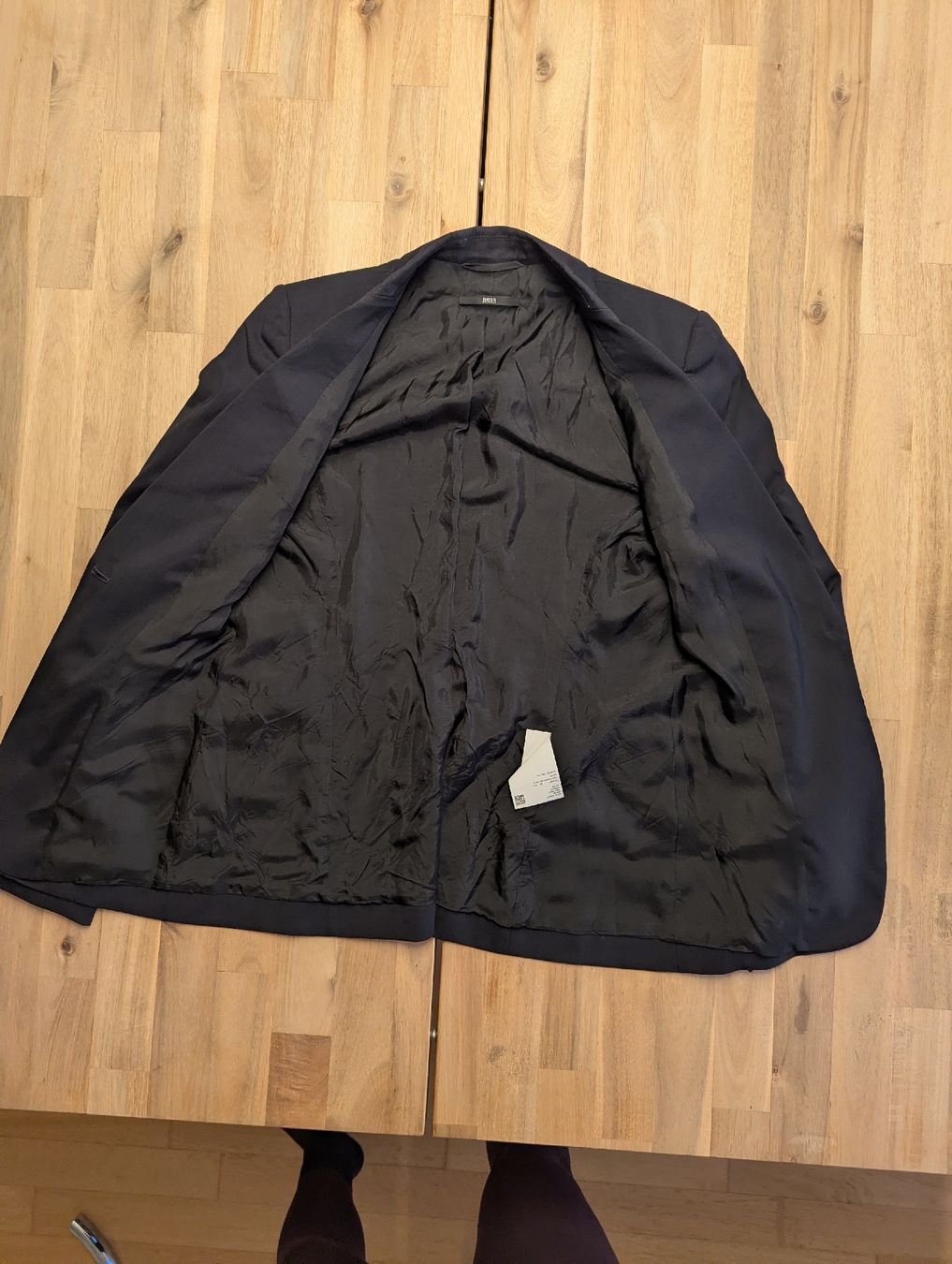 Hugo Boss Completi & Tailleur: blauer Blazer von Hugo Boss – Nuovo (secondo la descrizione) da Winterthur venduto da cinmyr 1