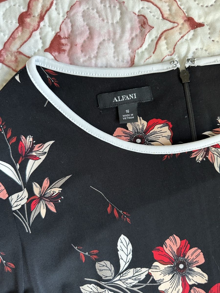 Kleider: Dress 16 (48) – Gebraucht aus Mendrisio von ketolin 1