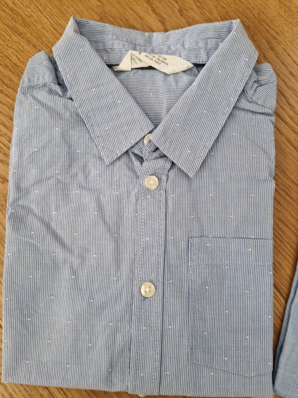 H&M Camicie, T-shirt & Polo: Hemden Gr. 122 und 128 – Usato da Davos-Dorf venduto da Bpelikan 3