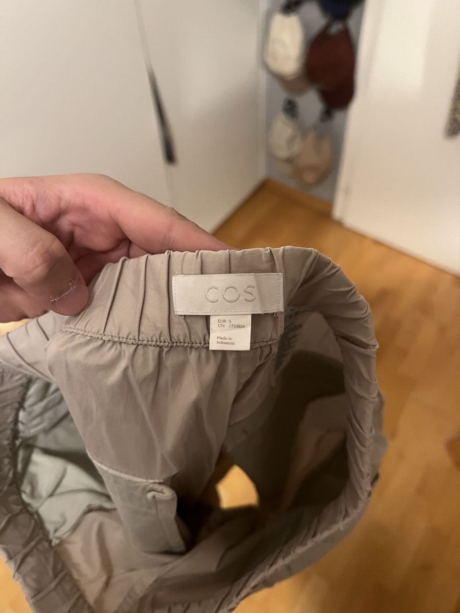 Cos Pantaloni: Short COS beige taille S – Usato da Villars-Ste-Croix venduto da Maaaat 2