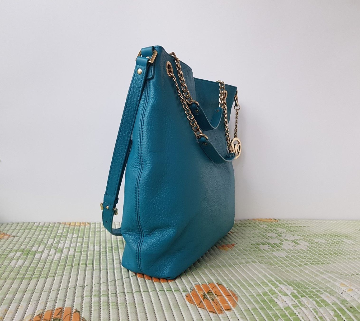 Michael Kors Taschen für Damen: Michael Kors Leder Handtasche/Umhängetasche – Gebraucht aus Basel von fafa68 4