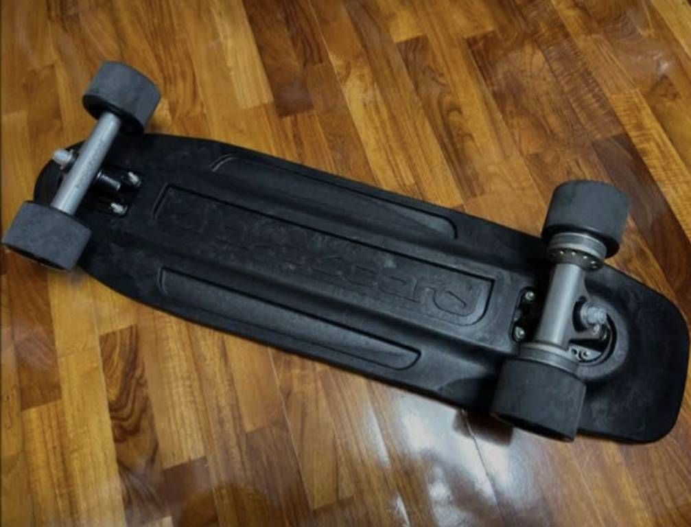 Skateboards: Skateboard / Longboard mit Bremse – Usato da Freienstein venduto da readyandaction 2