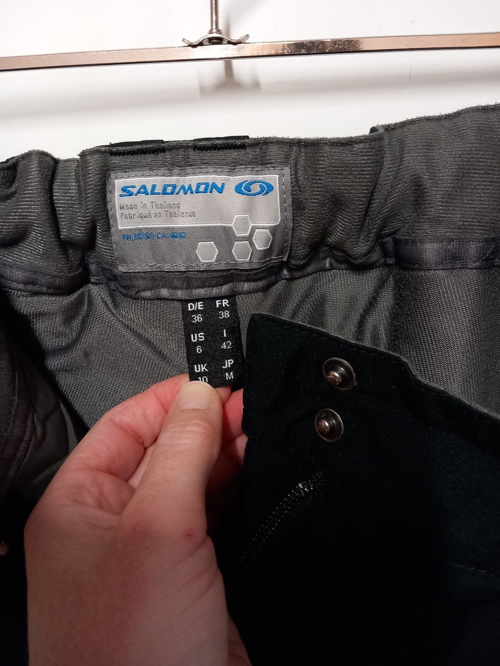 Salomon Hosen: Salomon Skihose Gr.36, schwarz – Gebraucht aus Gwatt (Thun) von umwelt-brocki 8