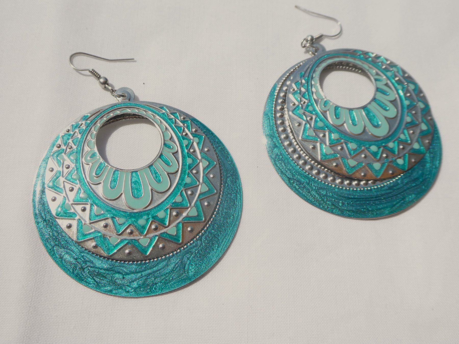Boucles d'oreille: Grosse leichte Ohrhänger, Boho Style, Modeschmuck – Neuf (Voir description) à Gattikon par kaandooh