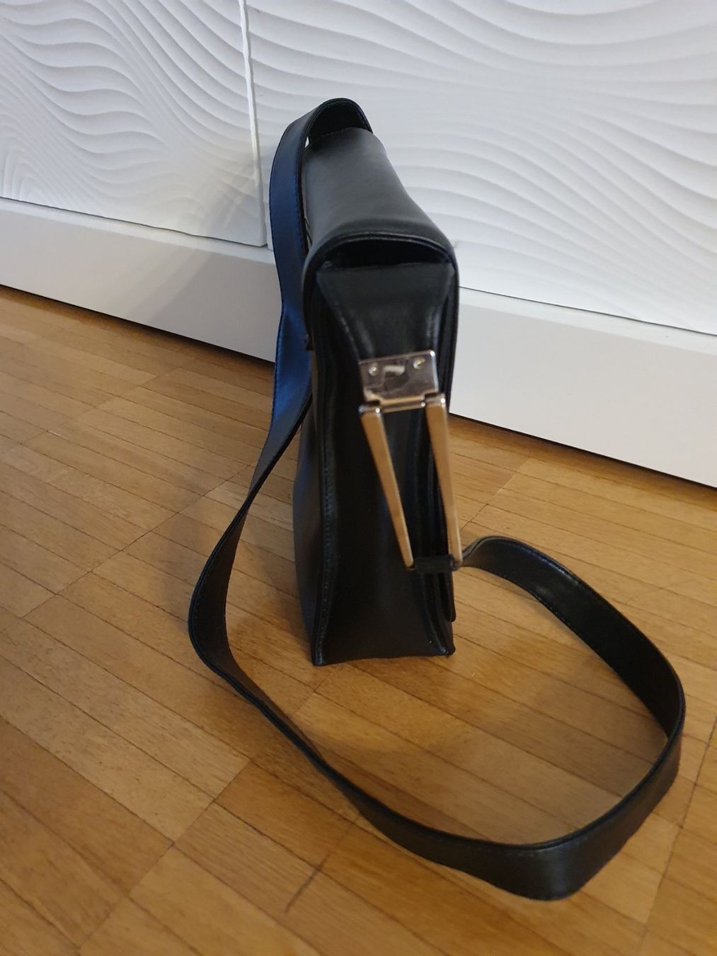 Borse da donna: Schwarze Ledertasche  Nicoli – Usato da Laufenburg venduto da megane1959 5