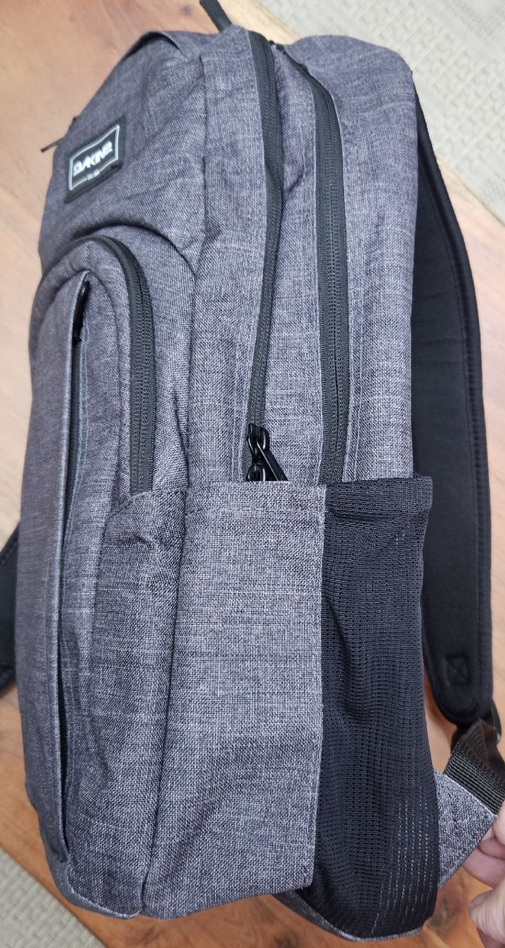 Dakine Zaini: Dakine Rucksack grau 25l – Nuovo (secondo la descrizione) da Schaffhausen venduto da apa_7xt7 3