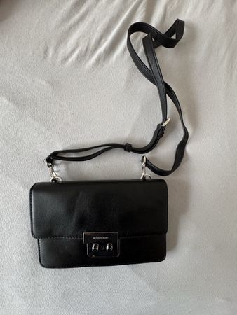 Ich verkaufe  Michael Kors Tasche