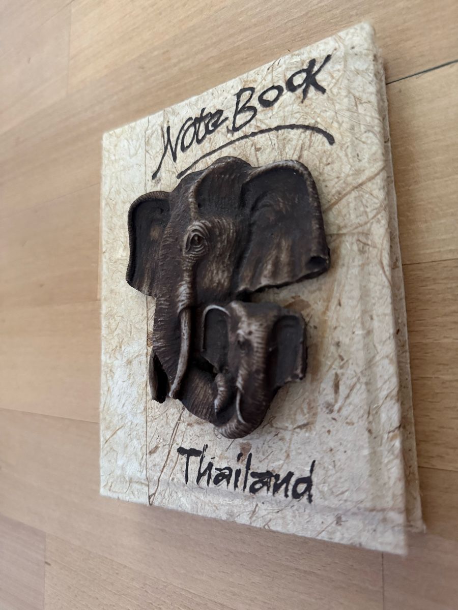 Libri: Notebook Thailand Elefant Motiv handgemacht – Nuovo (secondo la descrizione) da Kirchberg SG venduto da kiki1402 1