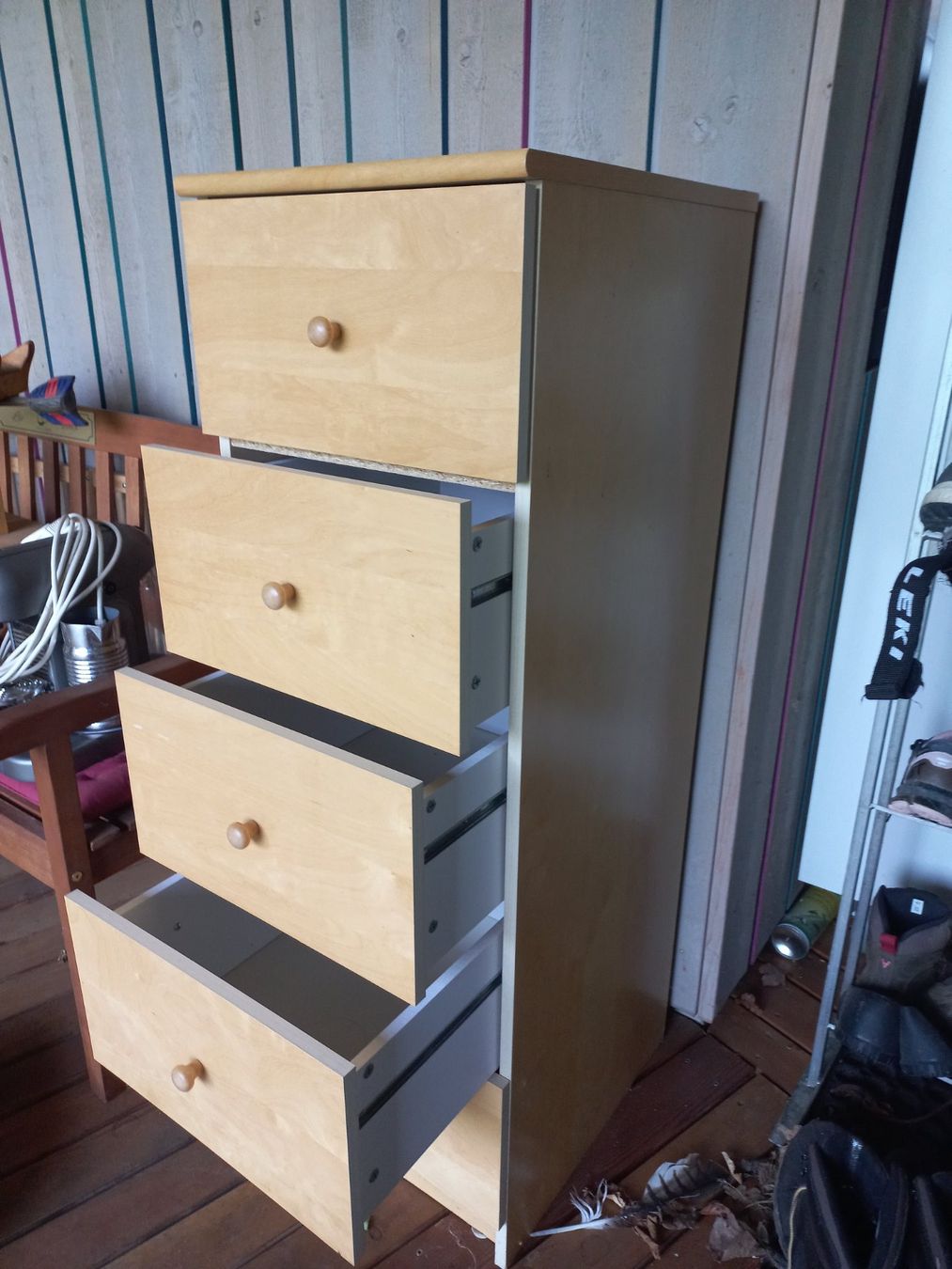 Praktische Malm Kommode mit 5 Schubladen, helles Holz (Gebraucht) in Uster für CHF 2 – nur Abholung auf Ricardo kaufen