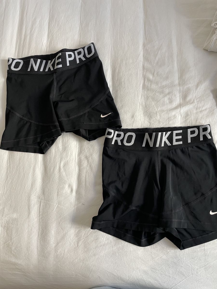 Leggings: zwei Nike Pro Shorts – Usato da St. Gallen venduto da msc_23