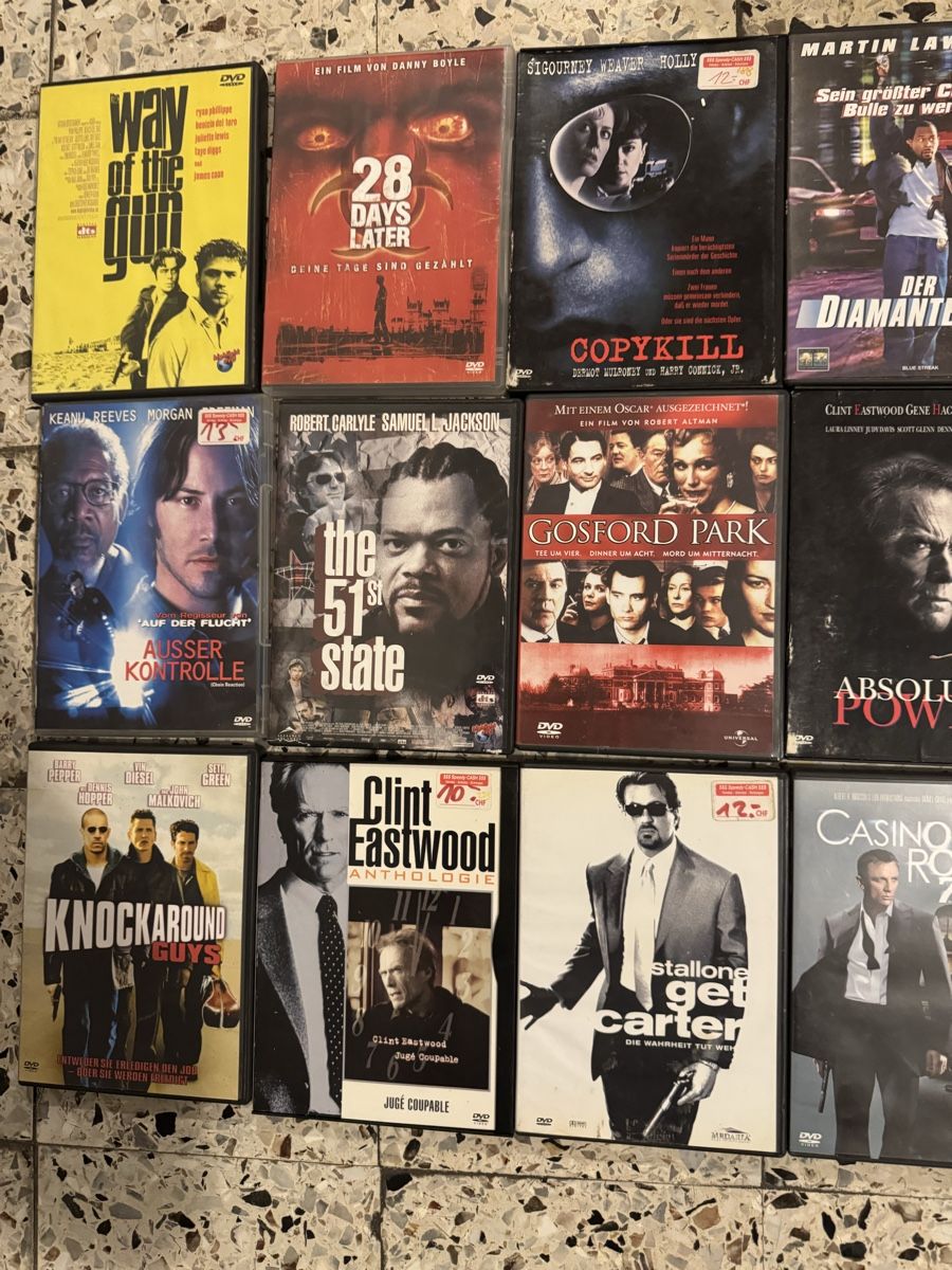 Tutti i DVDs: DVDs divers: Yamakasi, Cypher, Con Air, etc. – Usato da Brügg BE venduto da haj_9zhk 6