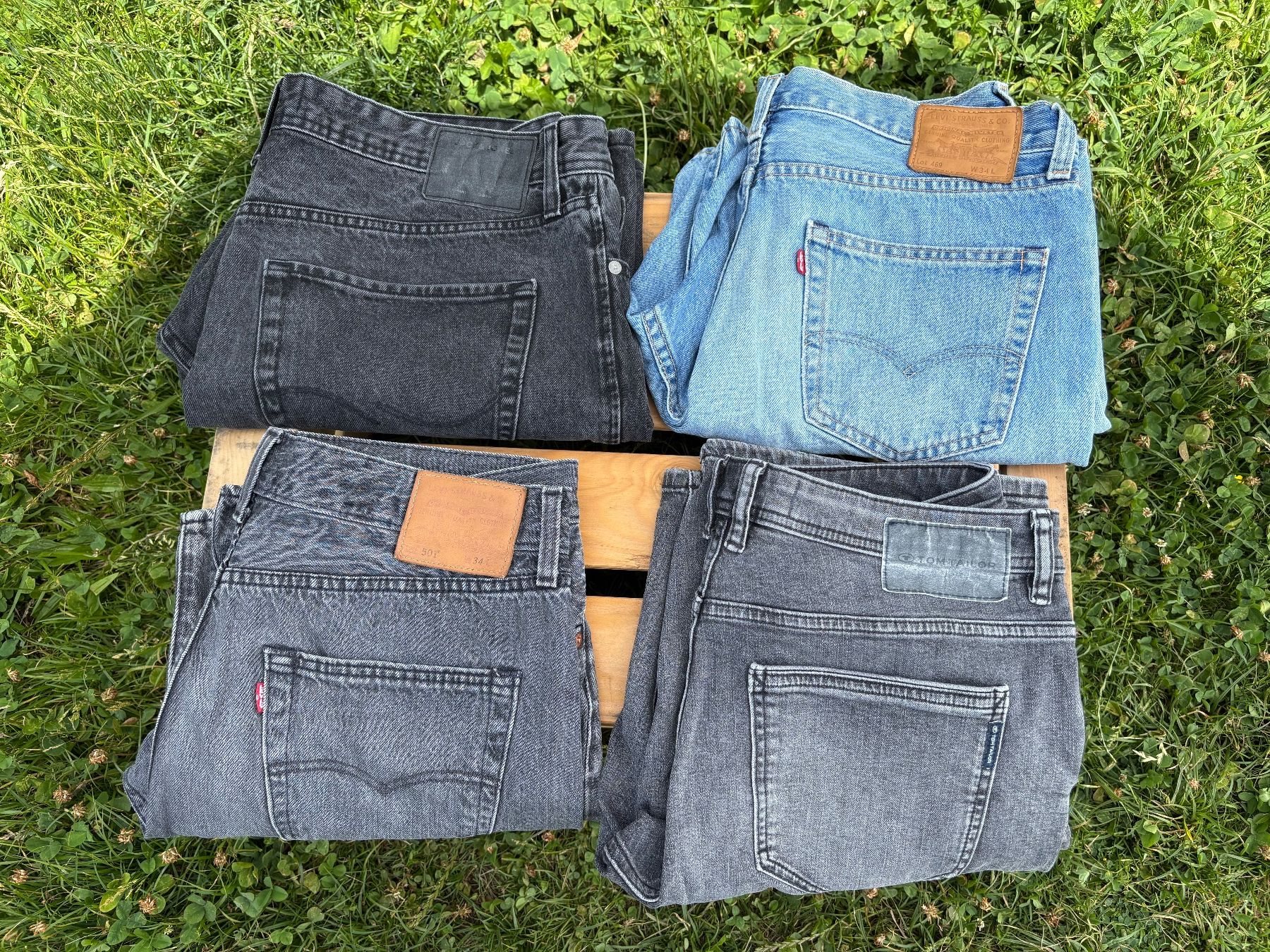 Jeans: 4 schöne Jeans-Shorts – Usato da Feldbach venduto da Olive1 1
