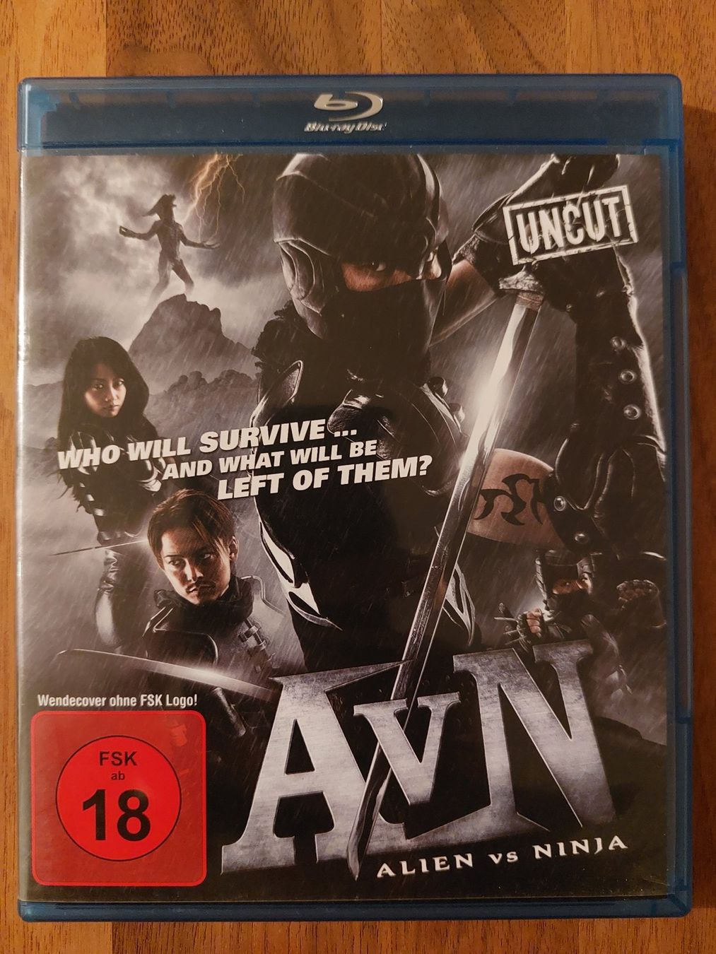 Alle DVDs: Blu Ray - Alien vs. Ninja – Gebraucht aus Rheinfelden von FilmAuktion