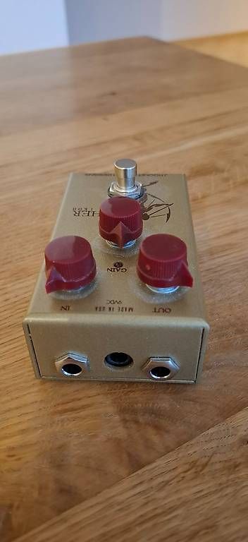 Strumenti musicali: J.Rockett Audio Designs Archer Ikon – Usato da Herisau venduto da Galenio 2