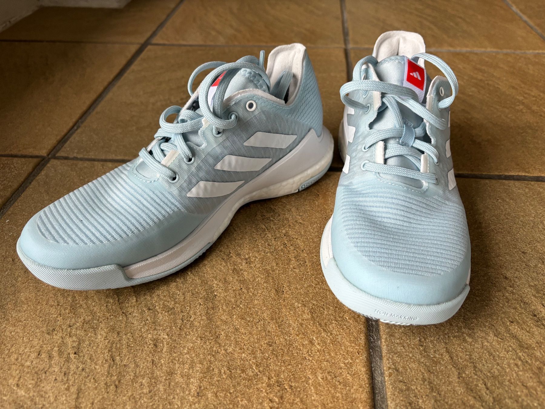Adidas Scarpe da donna: Adidas Hallenschuhe Damen - Hellblau - 37 – Nuovo (secondo la descrizione) da Flamatt venduto da jmaurer 1