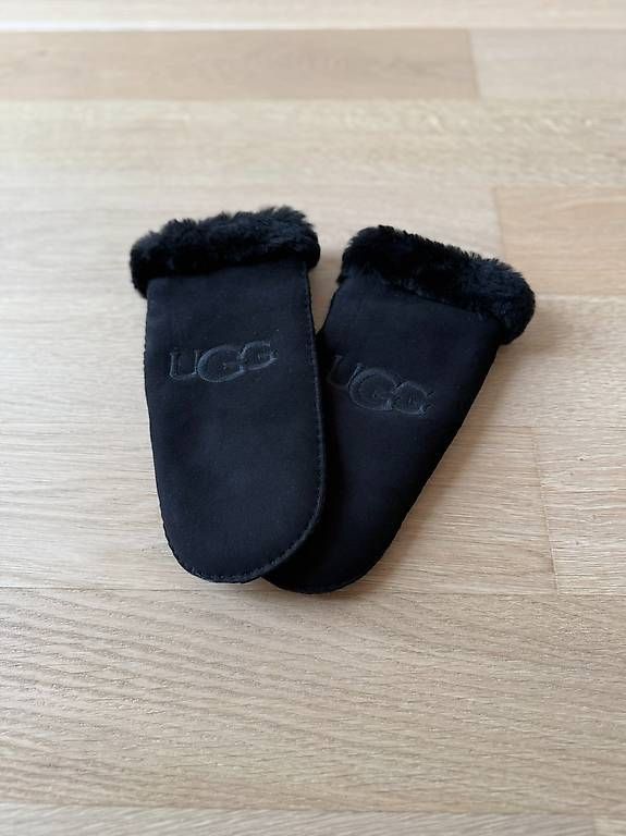 Guanti & manicotti: UGG Fäustlinge für Damen – Usato da St. Gallen venduto da Sabrinaaa