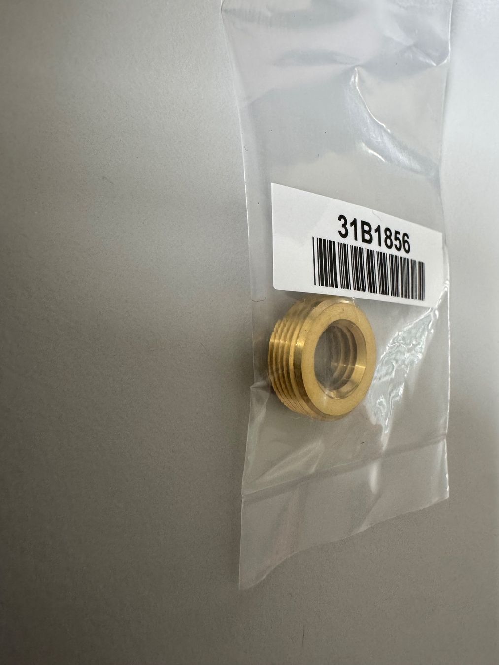 Microfoni: Shure Reduzierring, Mikrofongewinde, 5/8 - 3/8 Adapter – Nuovo e nell'imballaggio originale da Weinfelden venduto da rizzla360 1