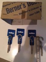 Haken-Schrauben mit Dübeln