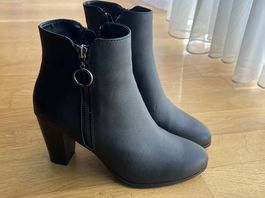Elegante Stiefelette, Grösse 39
