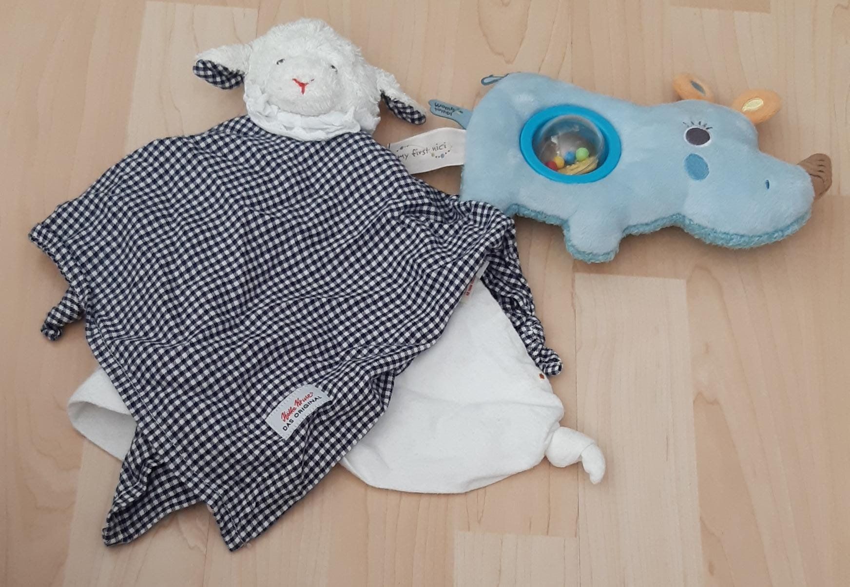 Giocattoli: Bett/Kinderwagen Spielzeug – Usato da Sachseln venduto da volvoc70