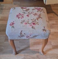 Vintage Hocker Schemeli mit Blumenmuster, Holzfüsse