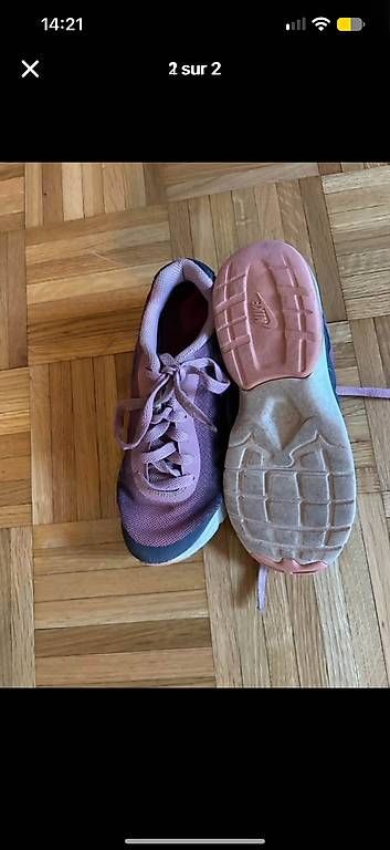 Scarpe per ragazze: Basket nike taille 35,5 – Usato da Morges venduto da flo_68sd 1