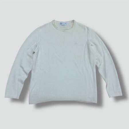 Burberry’s cream color women’s wool sweater vintage pull