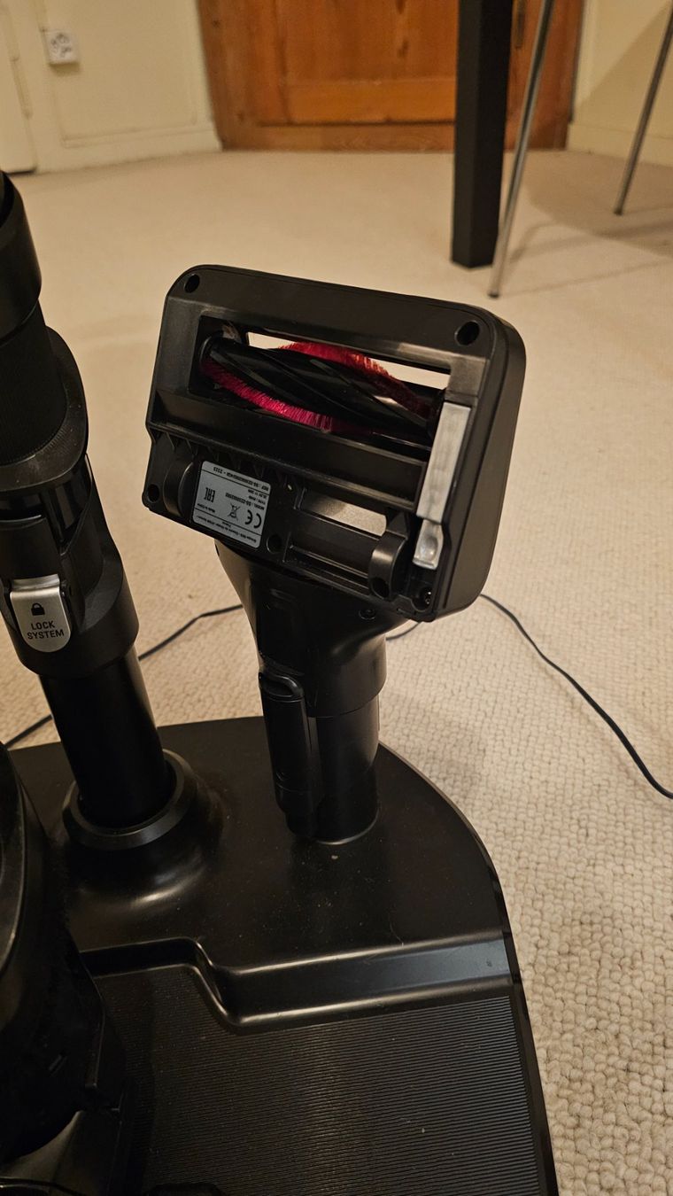 Rowenta Aspirapolveri & Accessori: Rowenta Aspirateur X-Force 15.60 – Usato da La Chaux-de-Fonds venduto da little_bubble 4