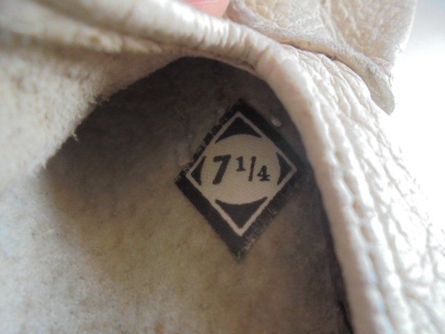 Gants & mitaines : Handschuhe Leder Ecru Gr. 7 1/4 – D'occasion à Hinwil par Glasperlen 2