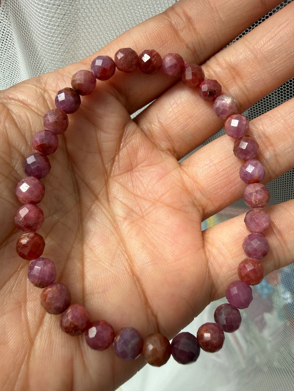 Bracelets: Edles Rubin Armband 6mm Facettiert – Neuf (Voir description) à Jegenstorf par SteinGlanz 4