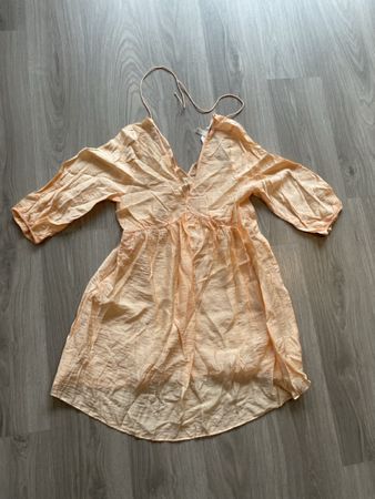 Sommerliches Minikleid in Apricot, Grösse M, Top Zustand