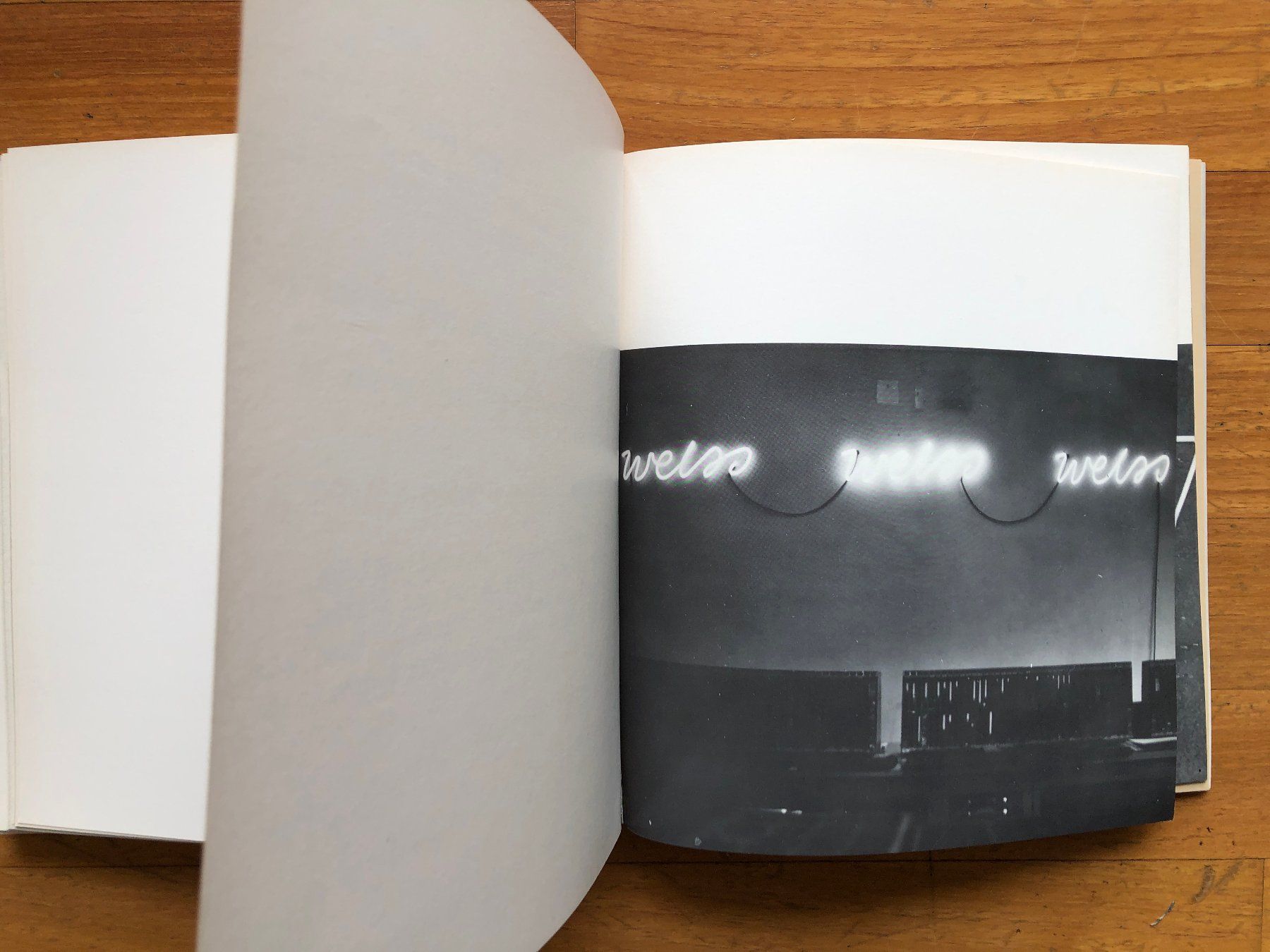 Libri: Kunst Buch: Giovane Arte Svizzera – Usato da Lugano venduto da gio.yo 8
