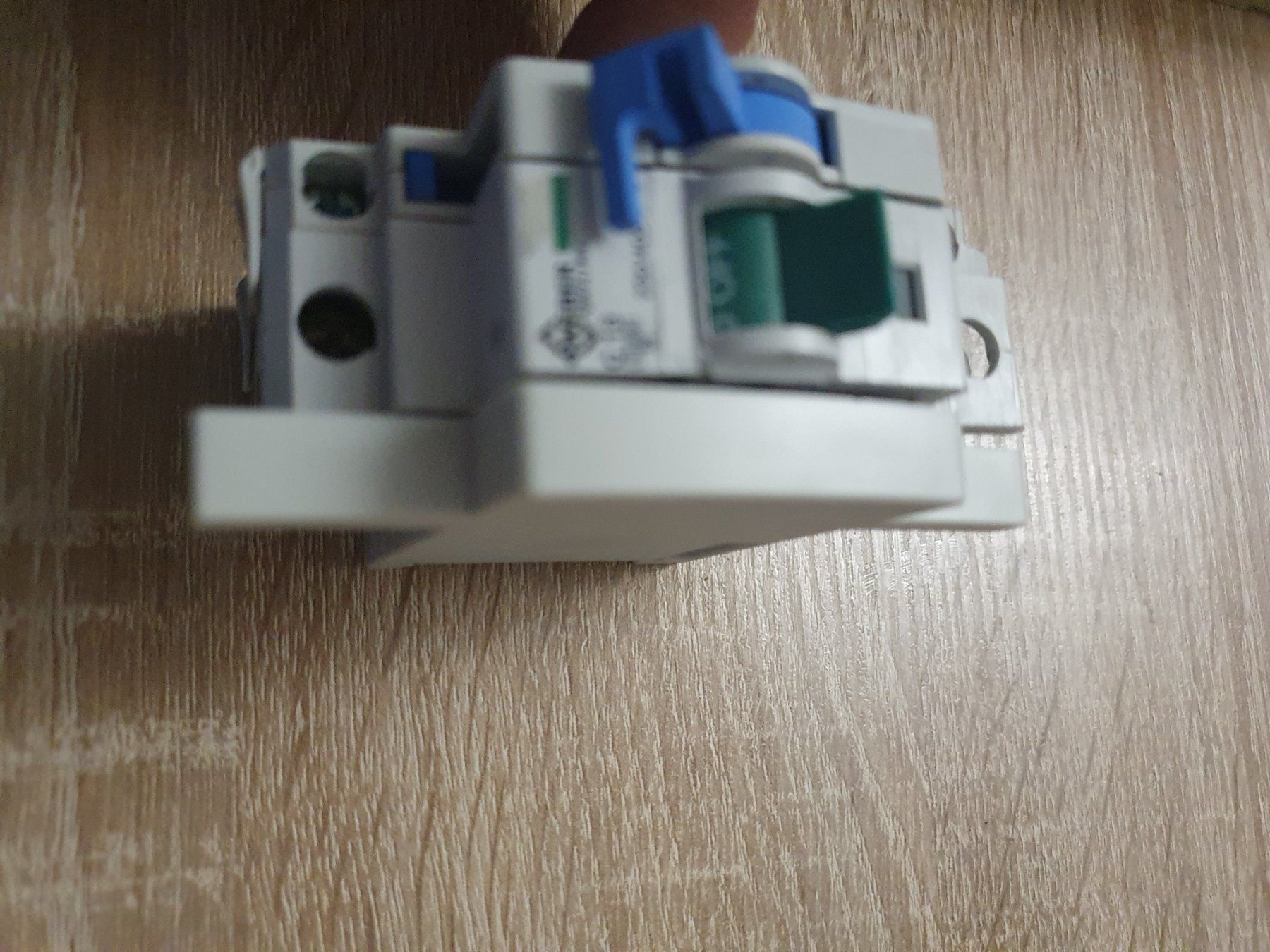 Alimentazione elettrica: Zwischenstück SICHERUNG – Usato da Zürich venduto da eymen20 4