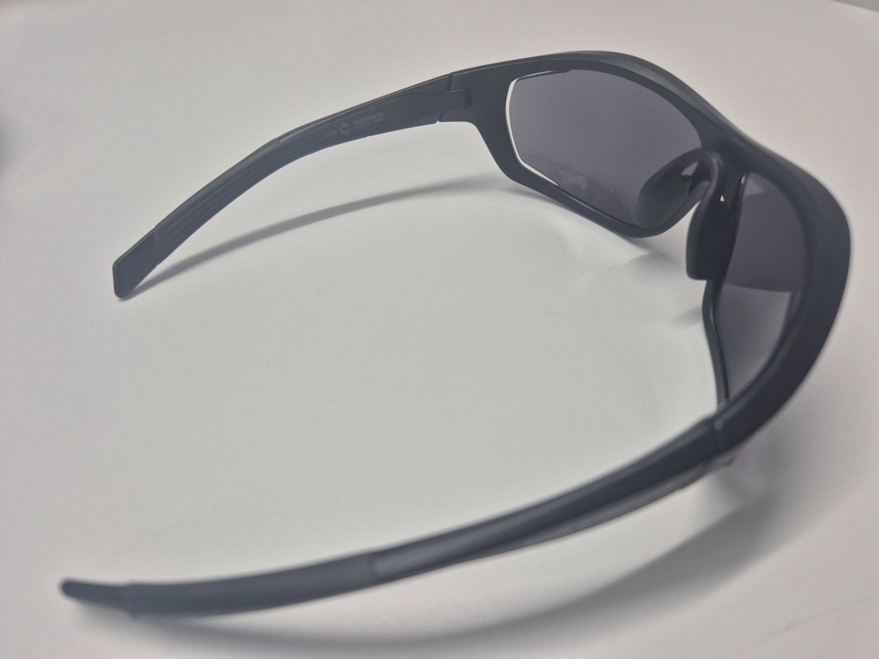 Decathlon Brillen & Gläser: Sonnenbrille schwarz, Decathlon XC PK2 – Gebraucht aus Luzern von lupol_Verwertungen 2